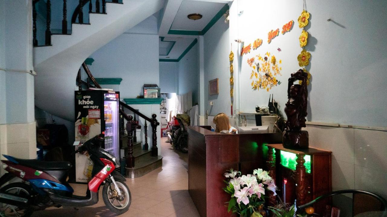 Viet Hung * Ho Chi Minh City